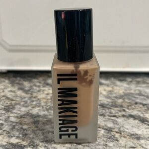 Il Makiage foundation